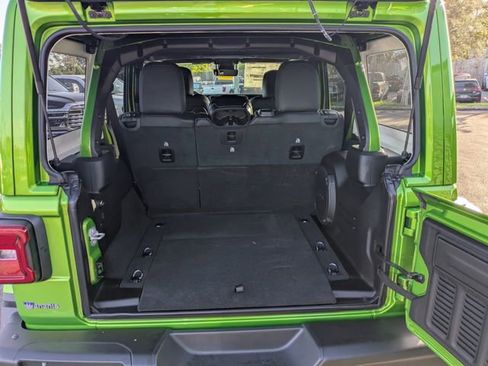 New 2025 Jeep Wrangler Unlimited Rubicon 392 image 13