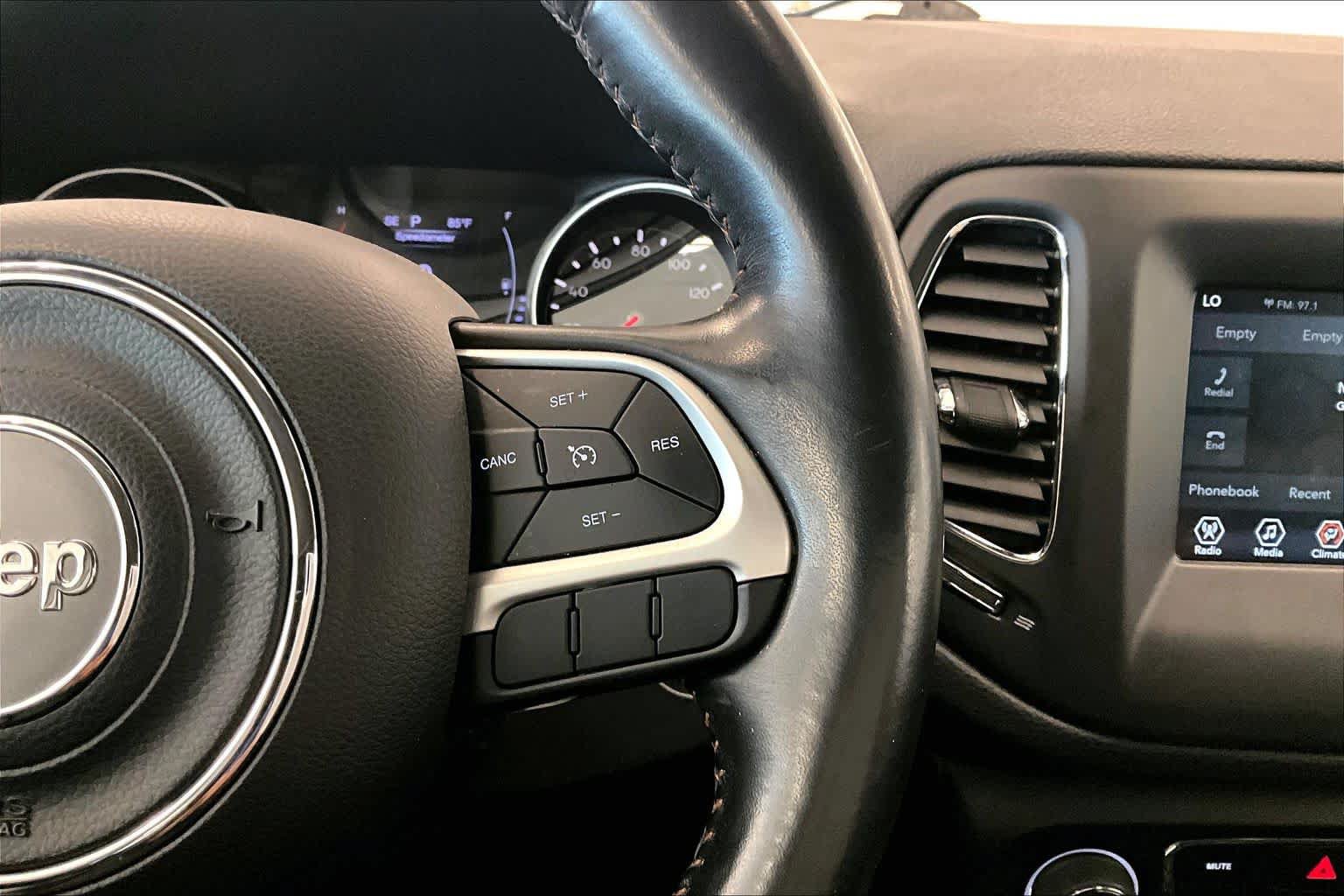 Used 2020 Jeep Compass Latitude FWD image 21