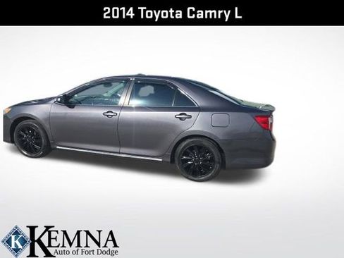 Used 2014 Toyota Camry XLE w/ Leather Package image 15