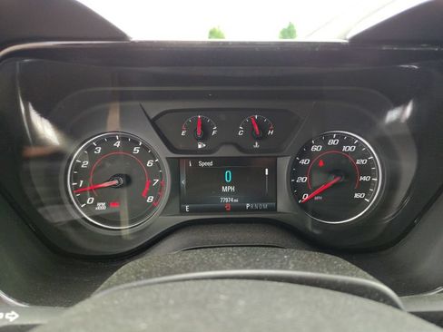 Used 2018 Chevrolet Camaro LT RWD image 13