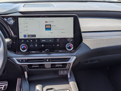 Used 2024 Lexus RX 500h F Sport w/ Convenience Package AWD/4WD image 20