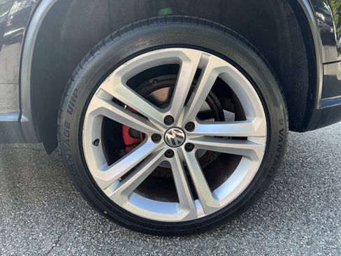 Used 2016 Volkswagen Tiguan SE AWD/4WD image 11