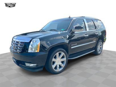 Used 2011 Cadillac Escalade 4D Sport Utility w/ Touring Package