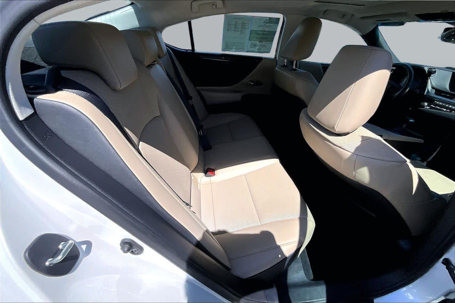 Used 2021 Lexus ES 350 w/ Accessory Package FWD image 20