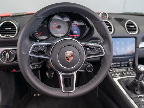 Used 2025 Porsche 718 Boxster S image 14