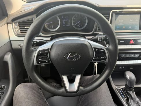 Used 2019 Hyundai Sonata SE FWD image 12