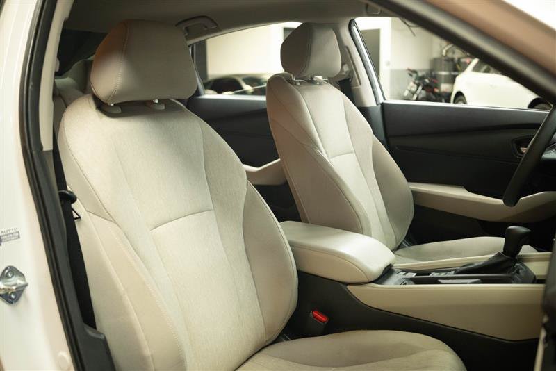 Used 2023 Honda Accord LX image 14