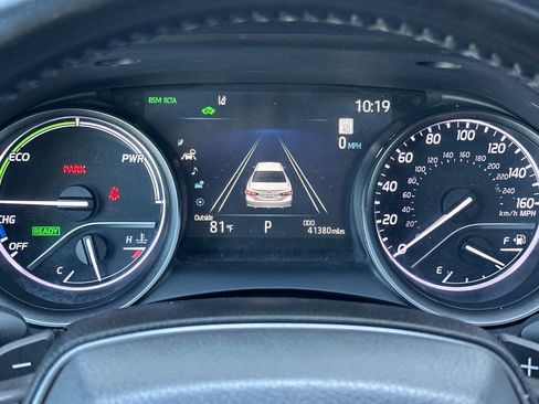 Used 2022 Toyota Camry XSE FWD image 23