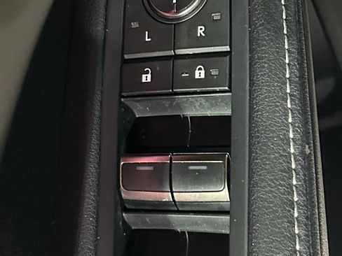 Used 2024 Lexus RX 350 w/ Convenience Package AWD/4WD image 38