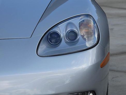 Used 2009 Chevrolet Corvette Coupe image 35