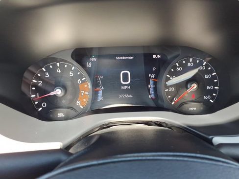 Used 2025 Jeep Compass Limited AWD/4WD image 17