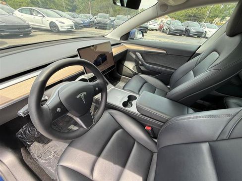 Used 2023 Tesla Model 3 Standard Range RWD image 11