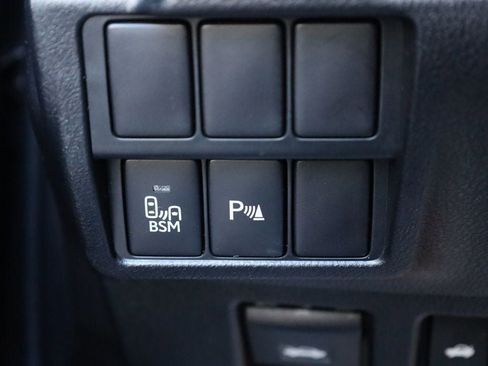 Used 2016 Lexus IS 200t 4dr Sedan image 30