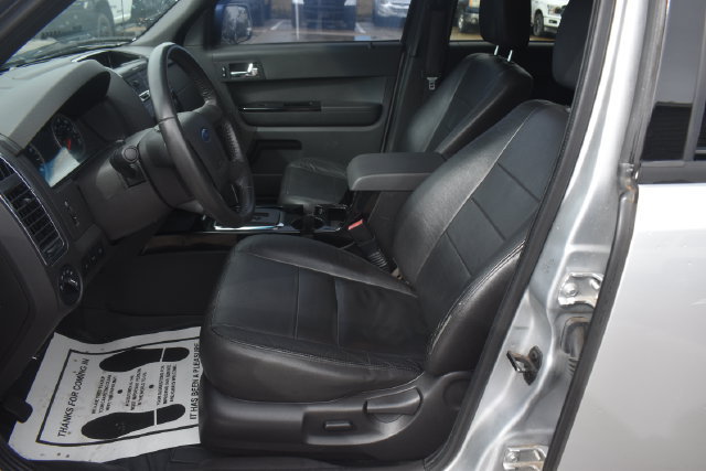 Used 2010 Ford Escape Limited AWD/4WD image 14