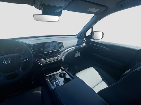 New 2026 Honda Ridgeline RTL image 18