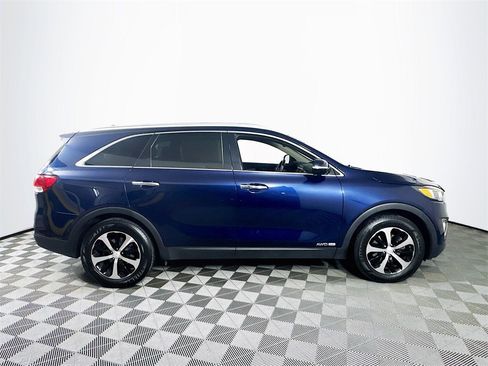 Used 2018 Kia Sorento EX image 8