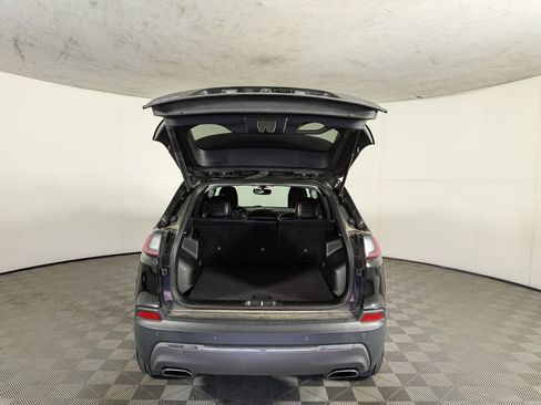 Used 2019 Jeep Cherokee Limited AWD/4WD image 13