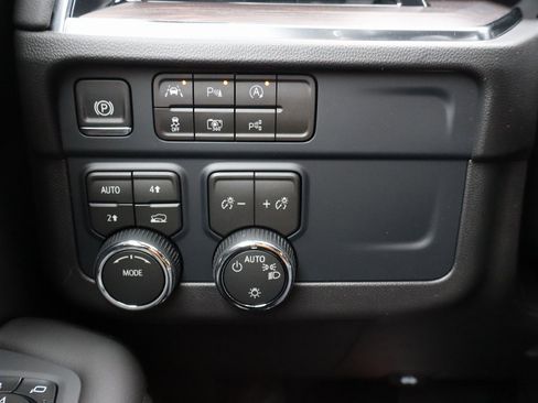 New 2026 Chevrolet Tahoe LS image 15