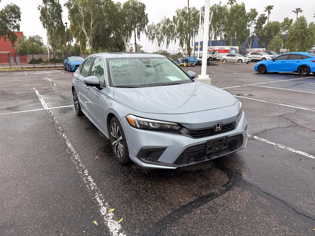 Used 2024 Honda Civic EX image 3