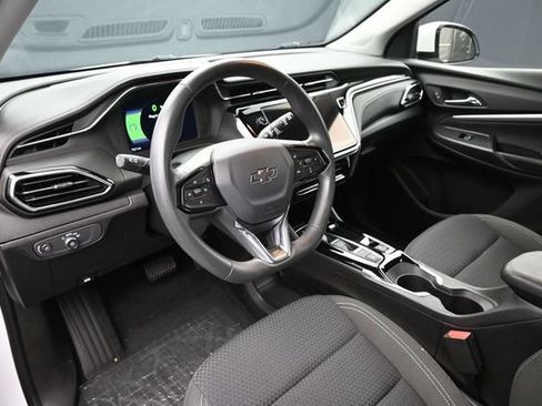 Used 2023 Chevrolet Bolt EUV LT w/ Driver Confidence Package FWD image 11