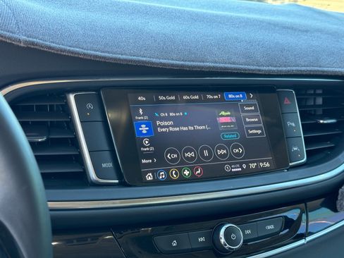 Used 2023 Buick Enclave Essence w/ Experience Buick Package image 25