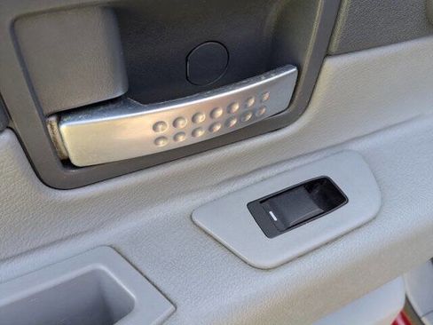 Used 2007 Dodge Durango Limited image 25