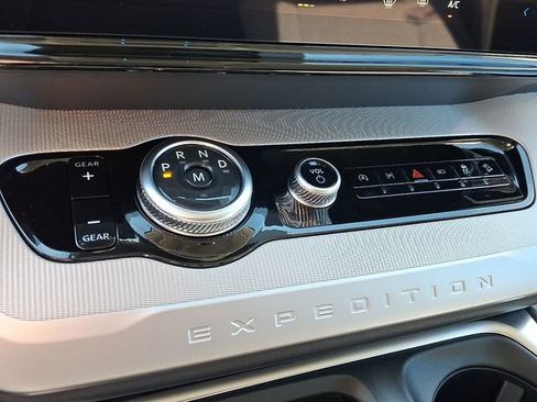 New 2025 Ford Expedition Max Active image 7