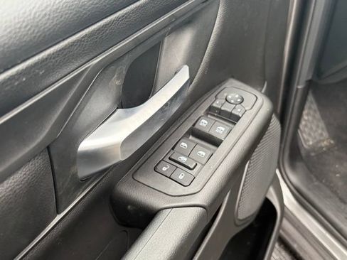 New 2026 RAM 1500 Express AWD/4WD image 13