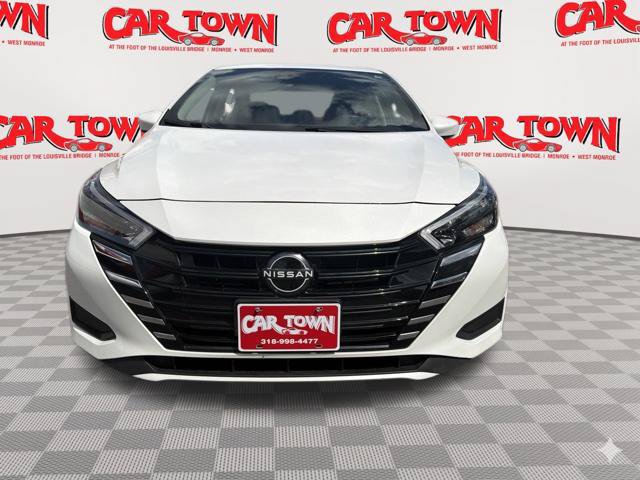 Used 2025 Nissan Versa SV w/ Trunk Package FWD image 3