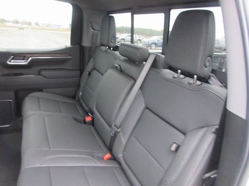 New 2026 GMC Sierra 1500 SLT w/ SLT Premium Plus Package image 15