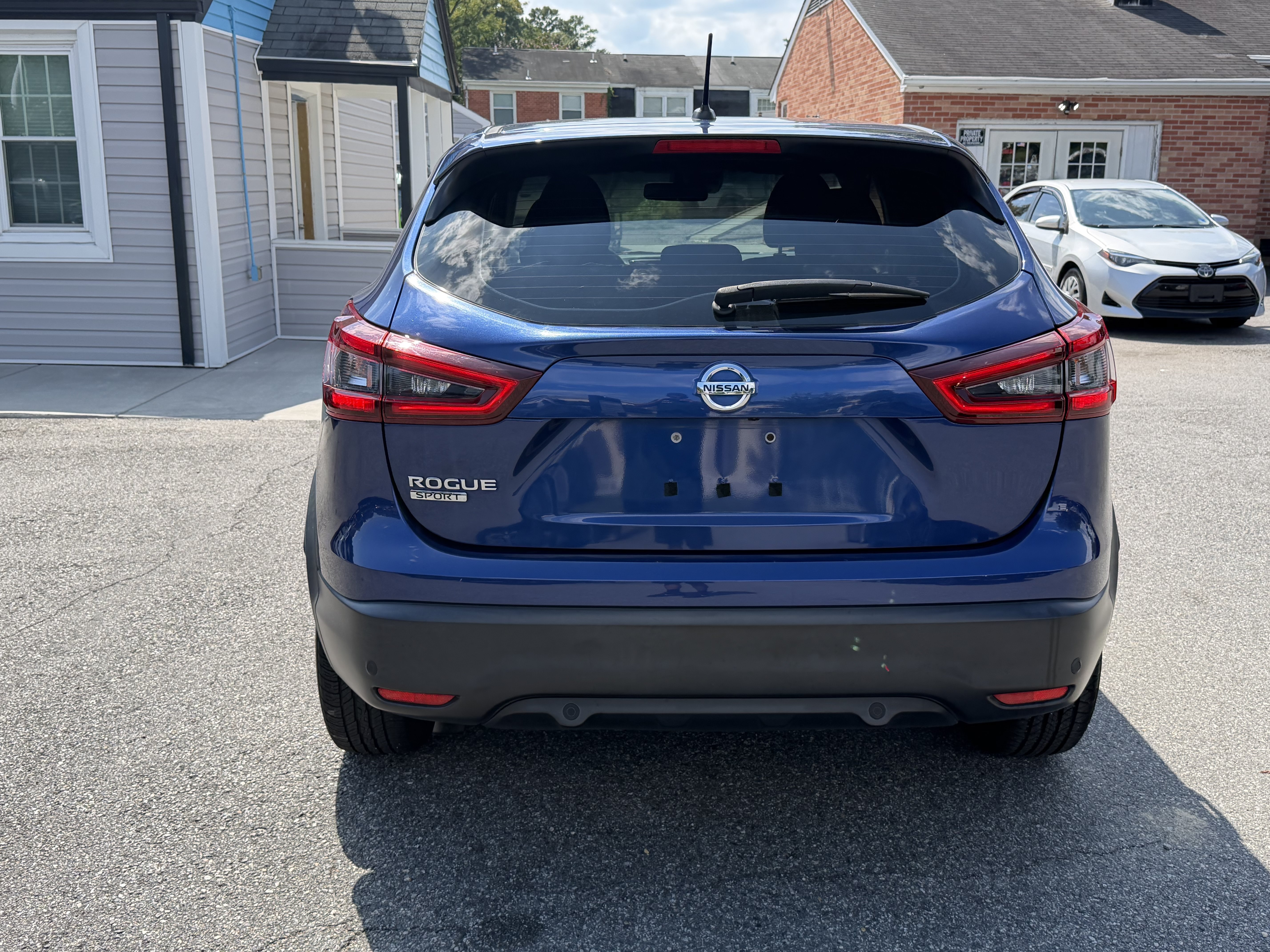 Used 2021 Nissan Rogue Sport S FWD image 6
