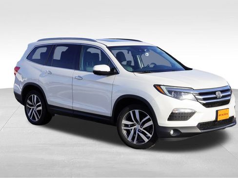 Used 2018 Honda Pilot Elite image 1