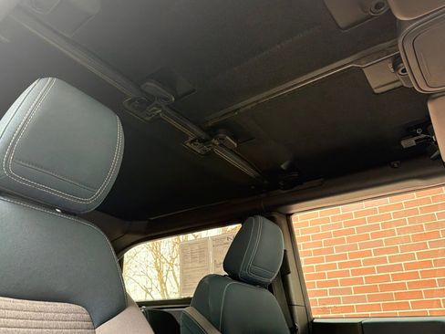 Used 2021 Ford Bronco Outer Banks image 17