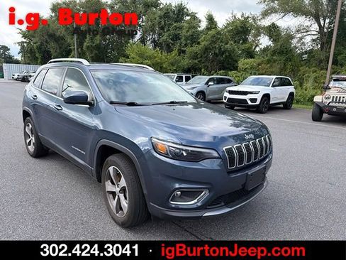 Used 2020 Jeep Cherokee Limited w/ Trailer Tow Group AWD/4WD image 7