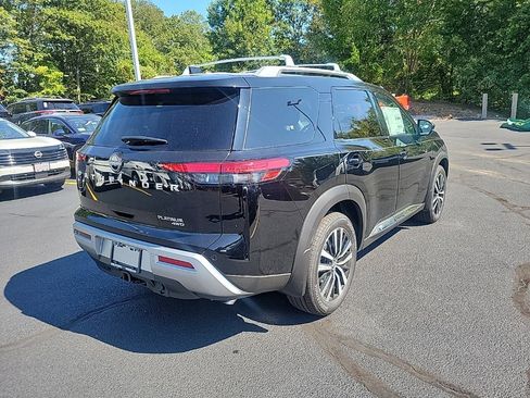 New 2025 Nissan Pathfinder Platinum w/ Cargo Package image 5