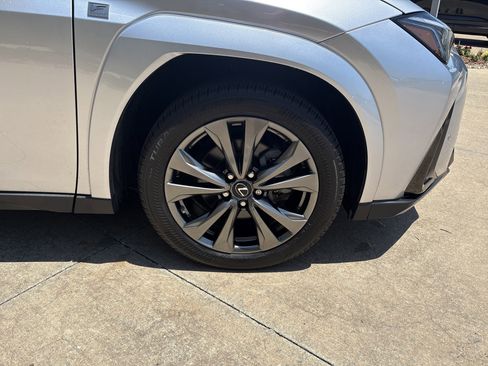 Certified 2024 Lexus UX 250h F Sport FWD image 13