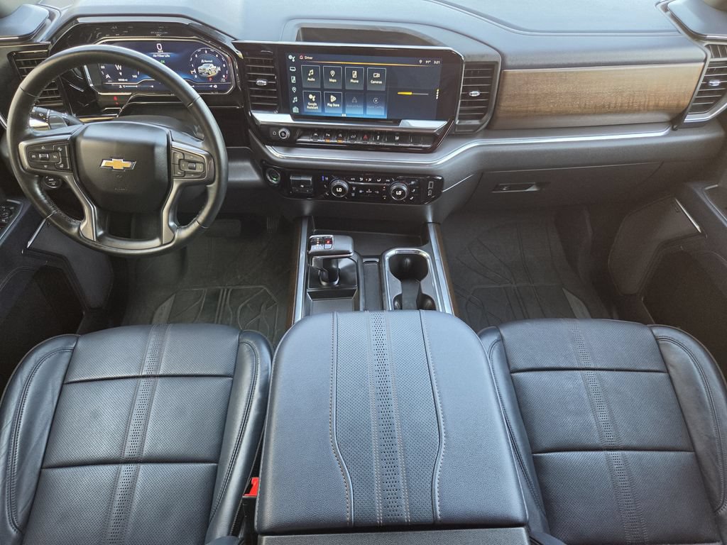 Used 2023 Chevrolet Silverado 1500 High Country w/ High Country Premium Package AWD/4WD image 23