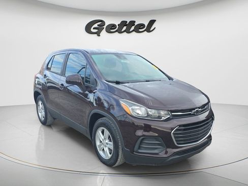 Used 2021 Chevrolet Trax LS w/ Tint and Cruise Package FWD image 2