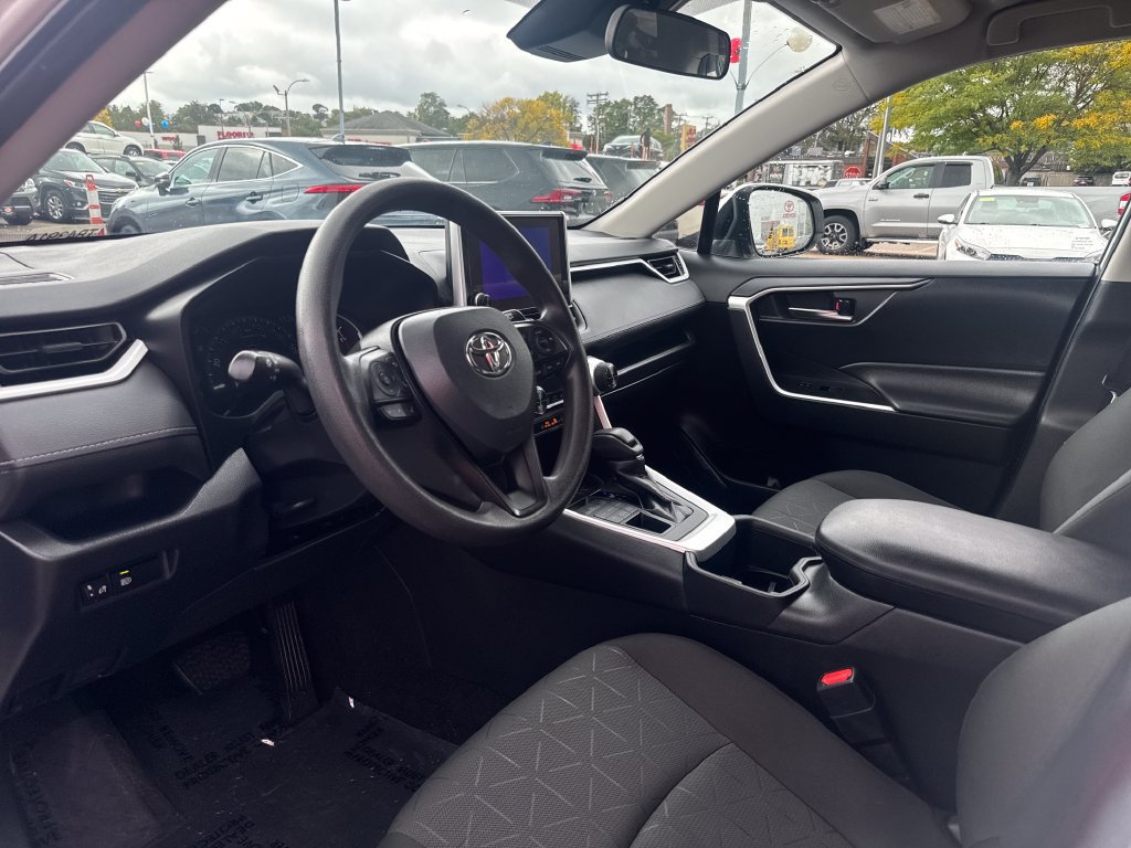 Used 2024 Toyota RAV4 XLE AWD/4WD image 14