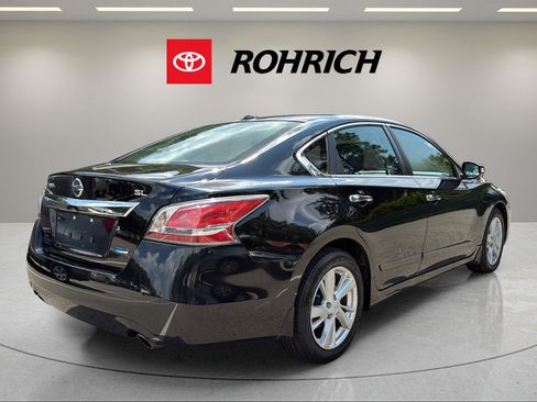 Used 2014 Nissan Altima 2.5 SL w/ Technology Package FWD image 6