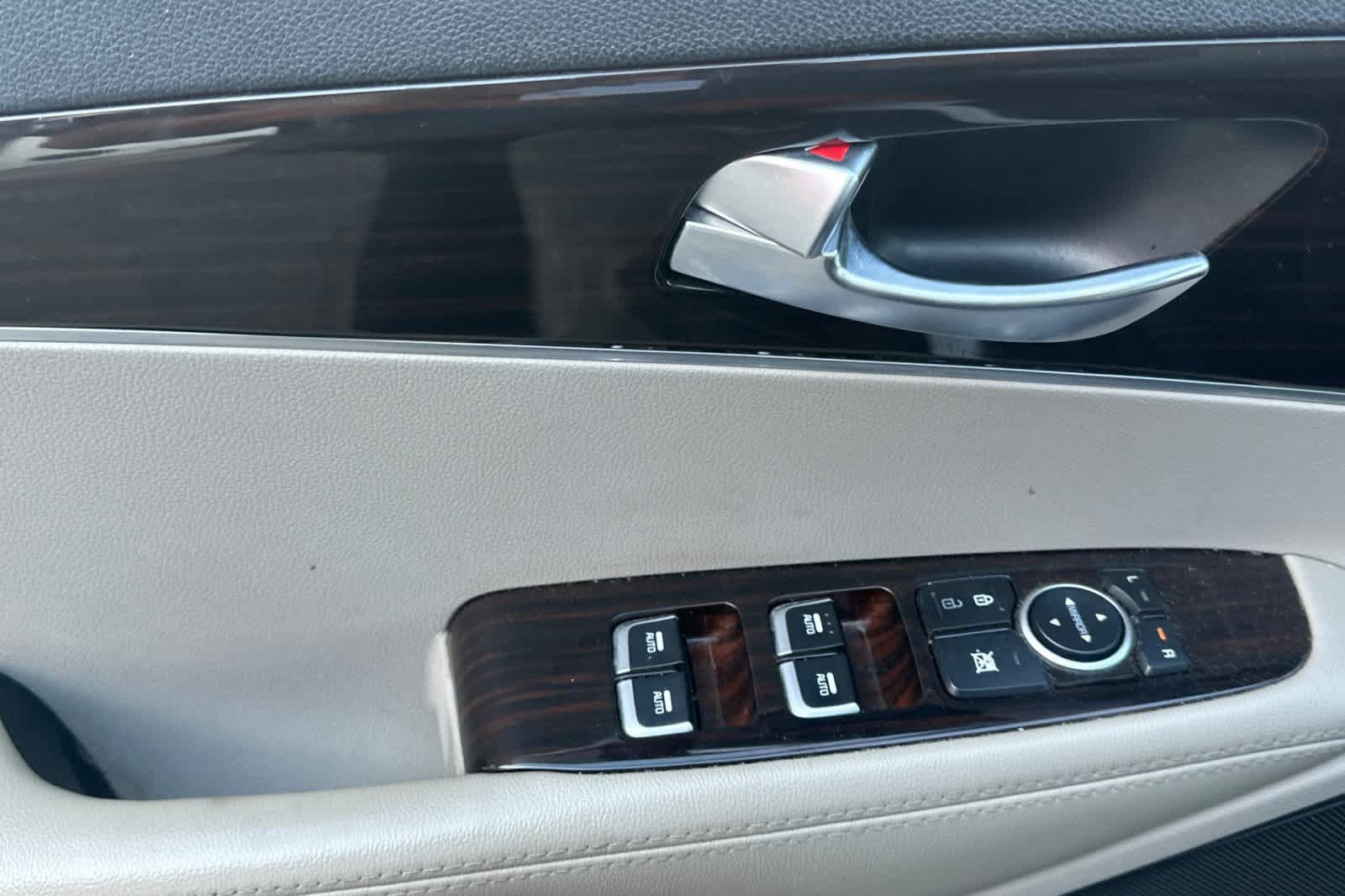 Used 2020 Kia Sorento LX w/ LX I4 Convenience Package FWD image 14
