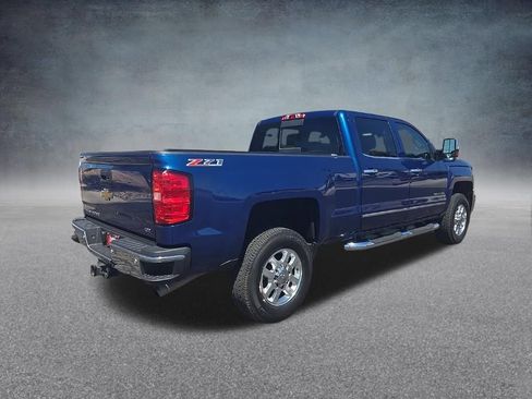 Used 2015 Chevrolet Silverado 2500 LTZ w/ LTZ Plus Package AWD/4WD image 3