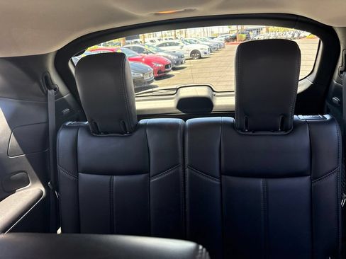 Used 2019 Nissan Pathfinder SL FWD image 19