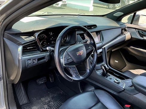 Used 2020 Cadillac XT5 Premium Luxury image 4