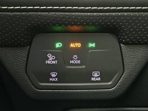 Used 2024 Volkswagen Atlas SEL Premium R-Line AWD/4WD image 22