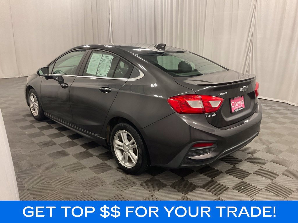 Used 2016 Chevrolet Cruze LT w/ Convenience Package FWD image 3