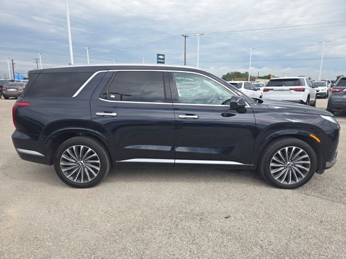 Used 2024 Hyundai Palisade Calligraphy AWD/4WD image 2