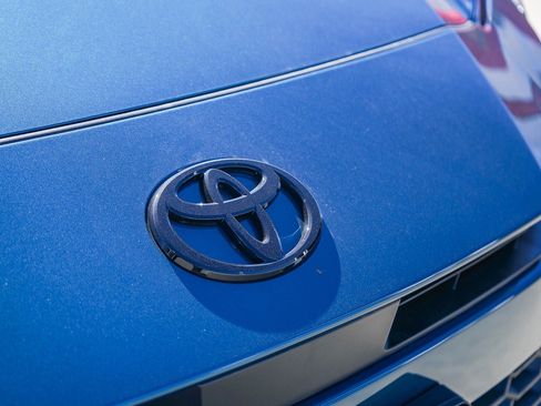 New 2026 Toyota Camry SE FWD image 12