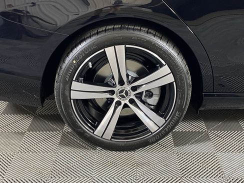 Used 2025 Mercedes-Benz C 300 4MATIC Sedan image 10
