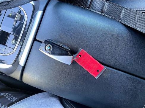 Certified 2023 BMW X7 xDrive40i w/ M Sport Package image 12